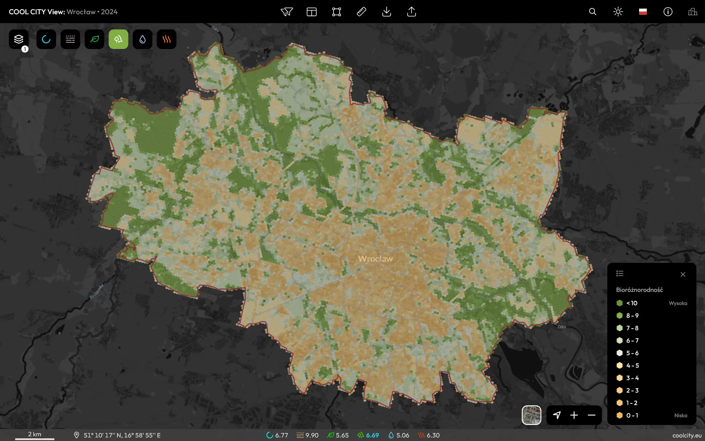 Wskazuje miejsca o największej i najniższej różnorodności i naturalności zieleni - zarówno na terenach prywatnych, jak i publicznych.